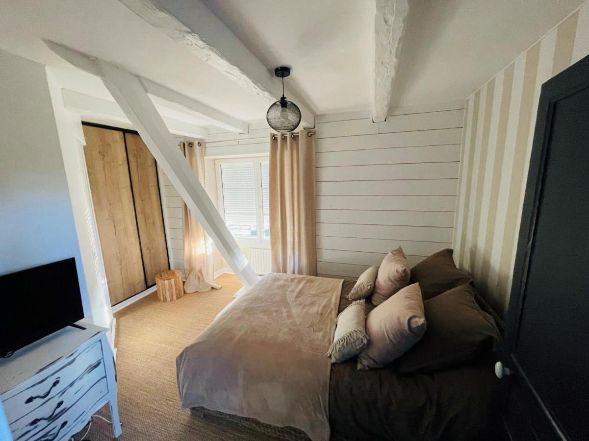 Maison Du Roc Bed & Breakfast Champagnac-de-Bélair Eksteriør bilde